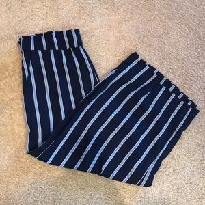 Hipsters flowy pants